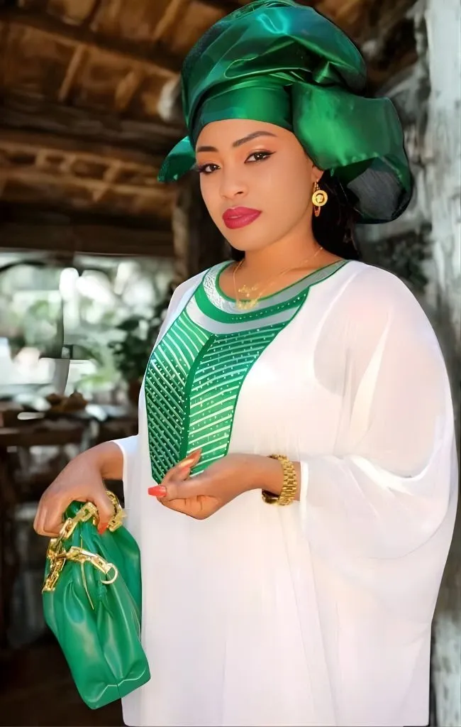 Boubou de femme blanc vert.webp